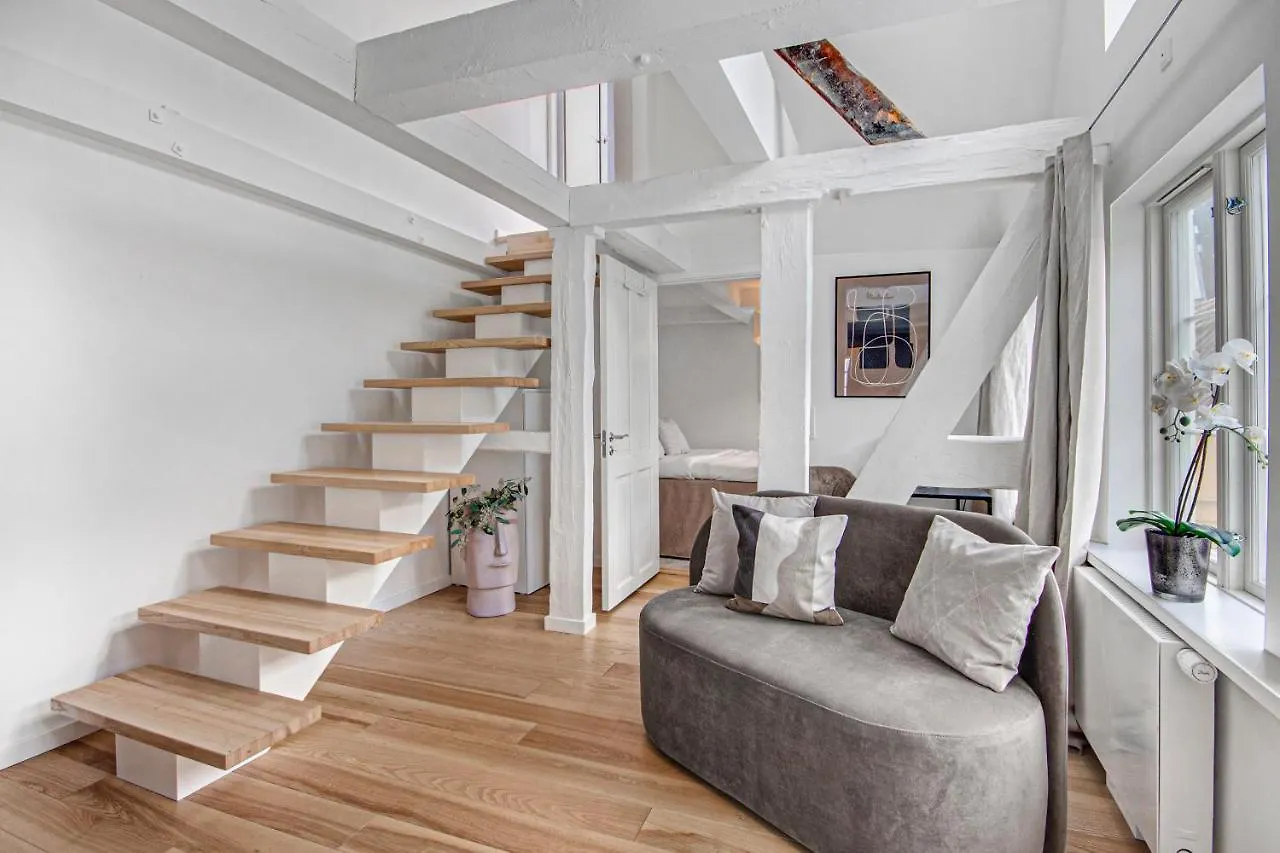 Sanders Regent - Smart Two-Bedroom Apartment Near Central Square Copenhagen Denmark